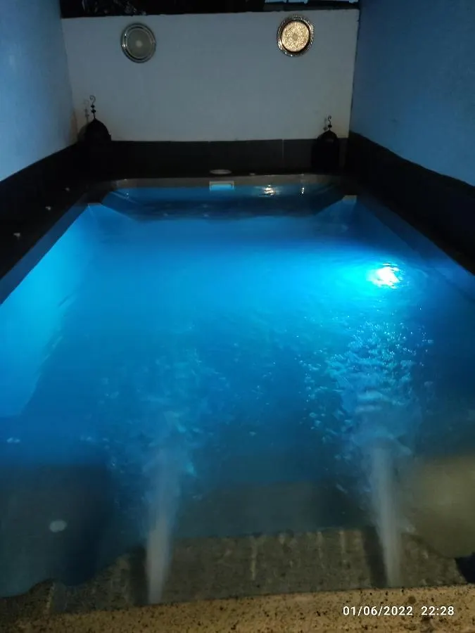 Villa Bali con jacuzzi climatizado y piscina climatizada con jacuzzi Chiclana de la Frontera