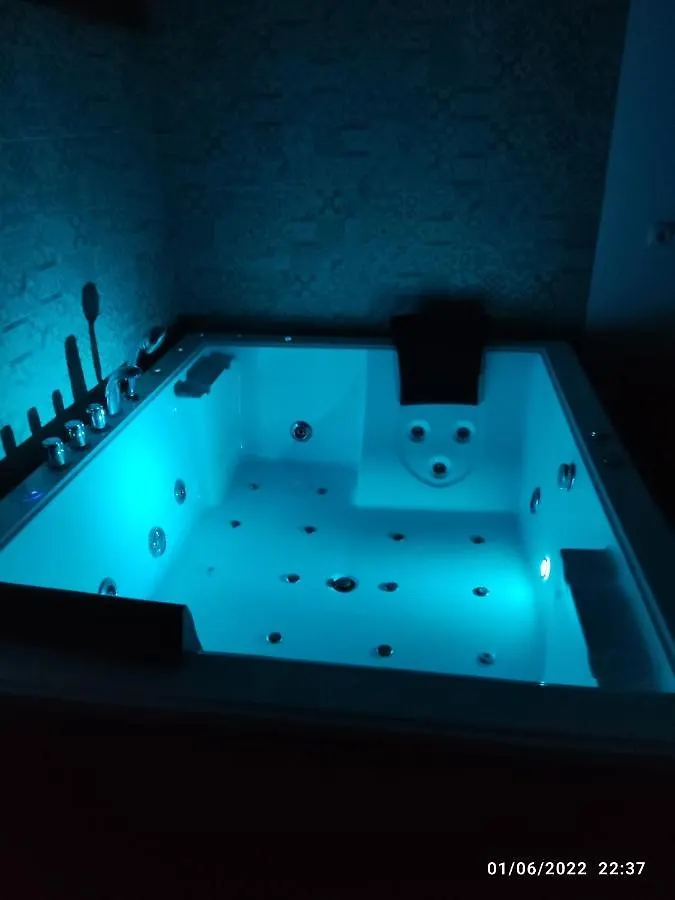 Villa Bali Con Jacuzzi Climatizado Y Piscina Climatizada Con Jacuzzi 치클라나 데 라 프론테라 0*,  스페인